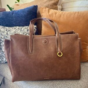 Songmont Medium Yore in Sandal